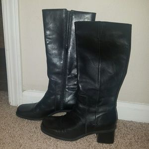 Black Naturalizer boots, 7 (7M), knee-high